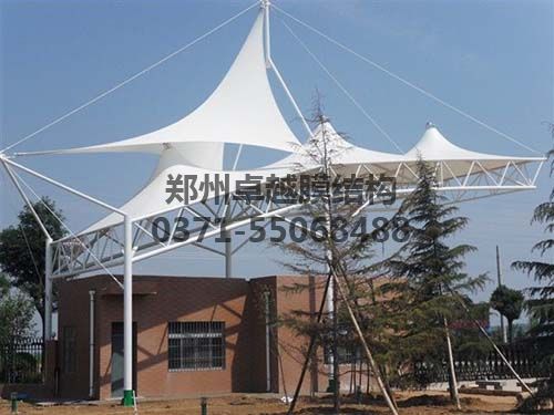 膜結構材料主要有四種：膜材、鋼構、索及附件