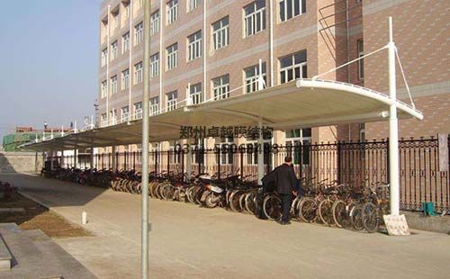 三門(mén)峽實(shí)驗(yàn)高中膜結(jié)構(gòu)車棚