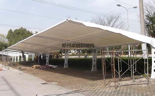 膜結(jié)構(gòu)：輕盈、靈動(dòng)的現(xiàn)代建筑之美