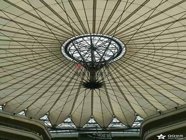 武漢膜結構頂棚ETFE透光膜商業(yè)街案例