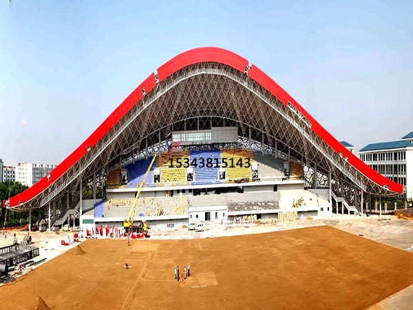 遠(yuǎn)安<font color='red'>膜結(jié)構(gòu)看臺</font>雨棚設(shè)計(jì)生產(chǎn)安裝