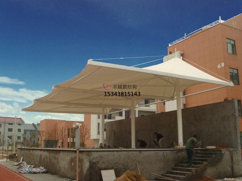 南樂(lè)縣<font color='red'>膜結(jié)構(gòu)看臺(tái)</font>雨篷/主席臺(tái)/舞臺(tái)安裝專業(yè)生產(chǎn)廠家