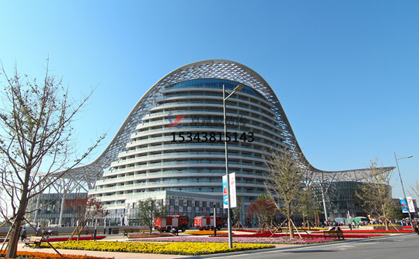 如何避免膜結(jié)構(gòu)起皺？【膜材品牌】