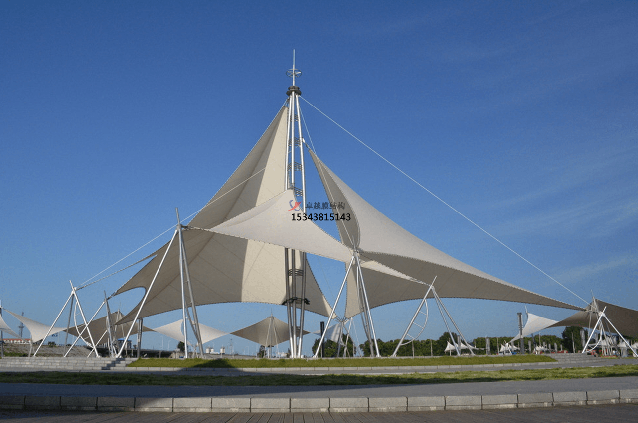 許昌膜結(jié)構(gòu)體育看臺(tái)、停車(chē)棚膜材廠家