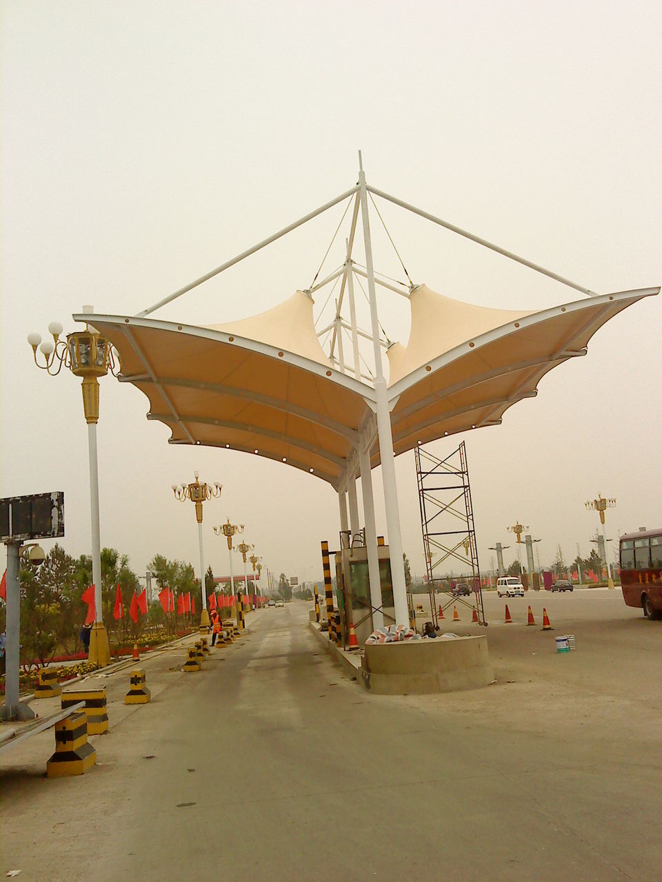 收費(fèi)站膜結(jié)構(gòu)是什么？收費(fèi)站膜結(jié)構(gòu)有哪些優(yōu)勢？