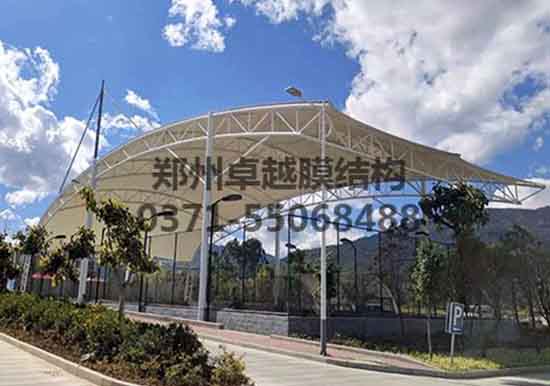 鶴壁張拉膜籃球場遮陽棚生產(chǎn)廠家設(shè)計施工【鶴壁職業(yè)技術(shù)學院張拉膜籃球場遮陽棚】等項目