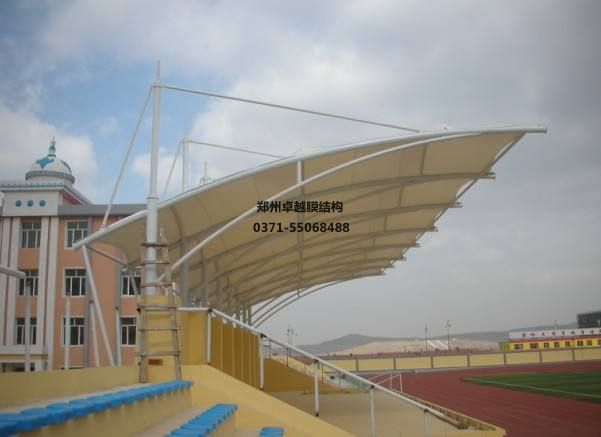 鄭州張拉膜籃球場遮陽棚生產(chǎn)廠家設(shè)計施工【鄭州大學(xué)張拉膜籃球場遮陽棚】等項目