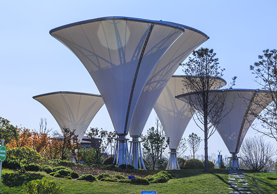 膜結(jié)構(gòu)地下車庫入口的特點(diǎn)/優(yōu)勢有哪些？