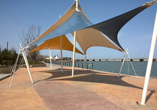 網(wǎng)球場(chǎng)膜結(jié)構(gòu)的特性與壽命